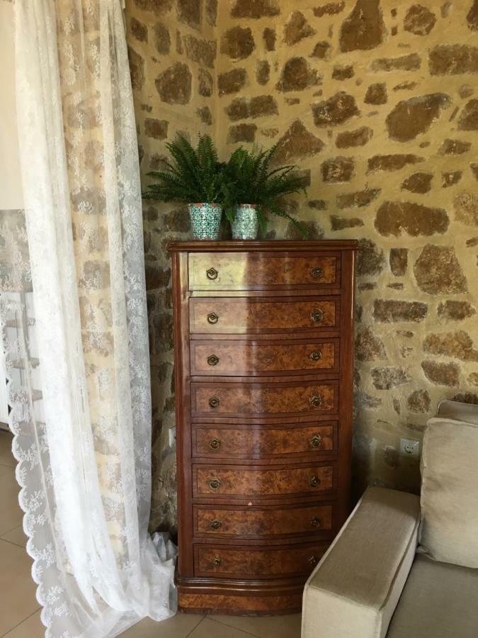 Olive Tree Cottage 2 Néa Péramos Εξωτερικό φωτογραφία