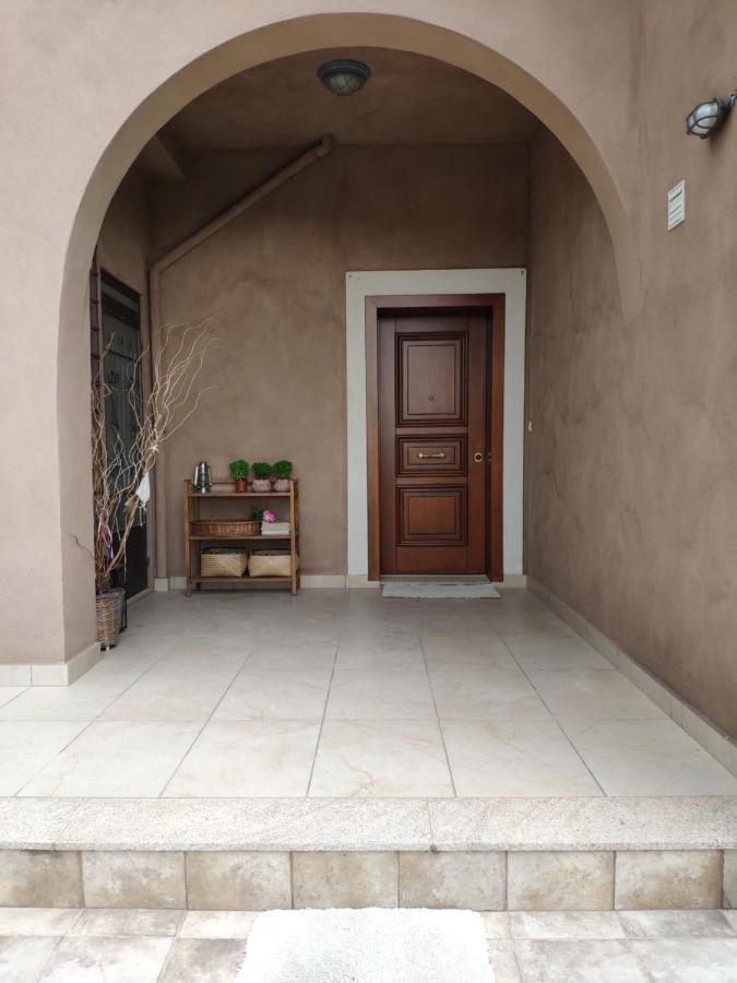 Olive Tree Cottage 2 Néa Péramos Εξωτερικό φωτογραφία
